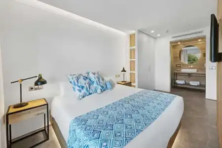 Bahía Suites Camp de Mar - 35