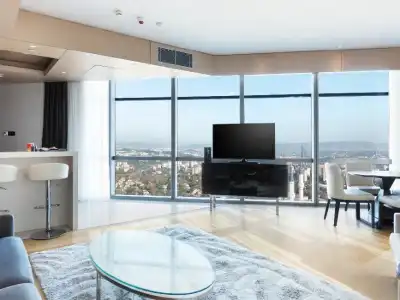Wyndham Grand Levent - 116