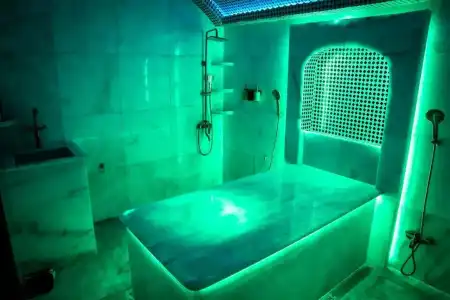 Cristal Abu Dhabi - 21