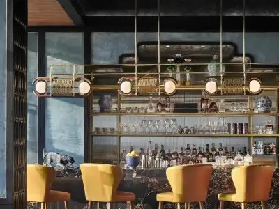 Rosewood Bangkok - 12