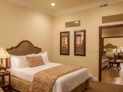 Best Western Plus Sunset Plaza - 52