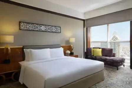 Dusit Thani - 23