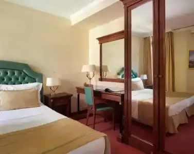 Dona Palace - 68