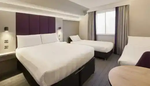 Premier Inn London Wimbledon South - 28