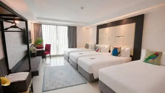 Clover Asoke - 58