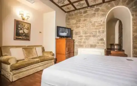 Golden Tower & Spa - 40
