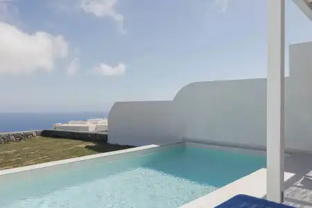 Cresanto Luxury Suites - 147
