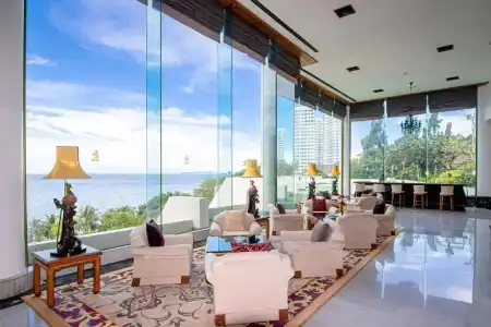Royal Wing Suites & Spa Pattaya - 10