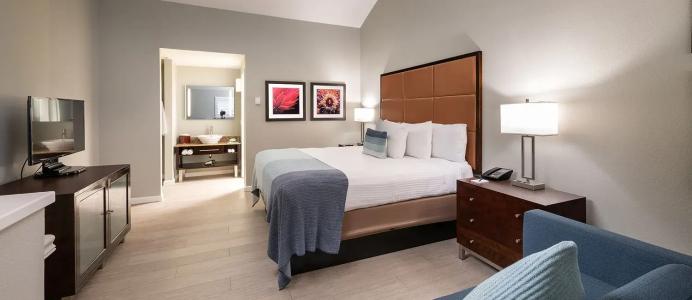 Mariposa Inn and Suites - 36