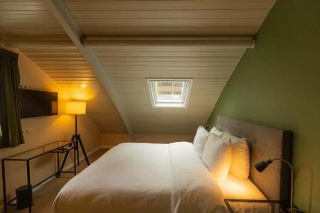 FLOATS by H2OTEL - 40