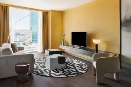 Renaissance Zürich Tower - 73