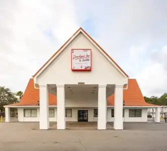Developer Inn & Suites Airport JAX, a Baymont by Wyndham - 0
