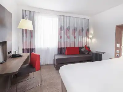 Novotel London ExCeL - 10