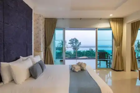 Royal Beach View Suites - 6