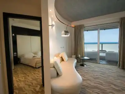 Premier & Suites - 71