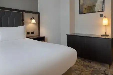 Hilton Cardiff - 3