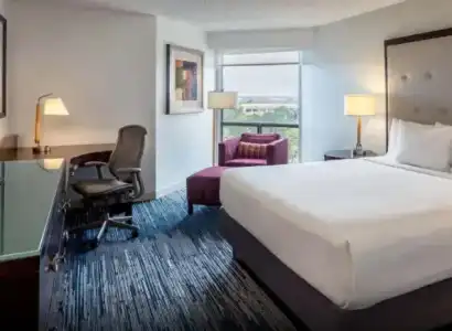 Sonesta Houston IAH Airport - 20