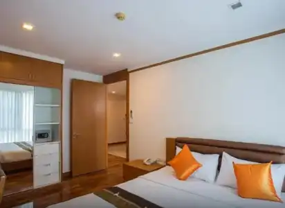 Adelphi Grande Sukhumvit - 47
