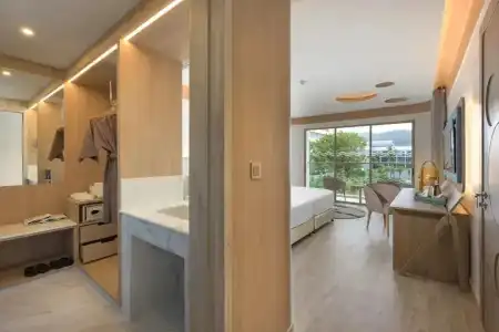 Andaman Embrace Patong - 40