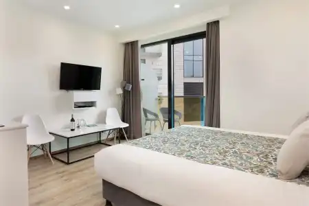 Bellevue Residence Suites - 236