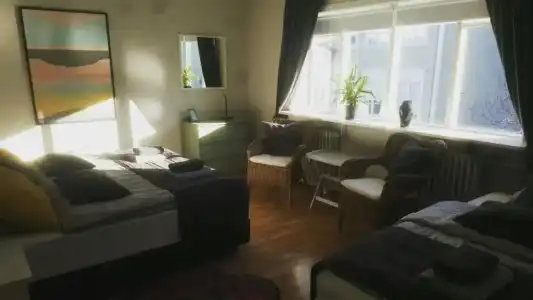 Reykjavik Rainbow Guest House - 28