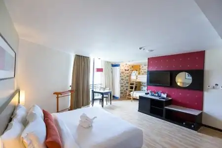 Deevana Plaza Phuket - 53