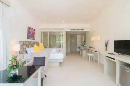 The Briza Beach Resort Khaolak - 10
