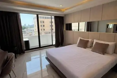 Hermann Pattaya - 61