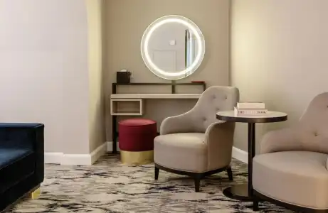 The Trafalgar St. James London, Curio Collection by Hilton - 4
