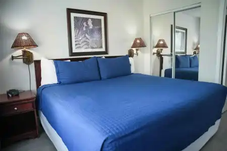 Parc Corniche Condominium Suites - 103