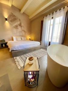 Casa Nostra Luxury Suites - 44