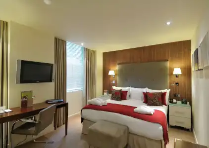DoubleTree by Hilton London West End - 28