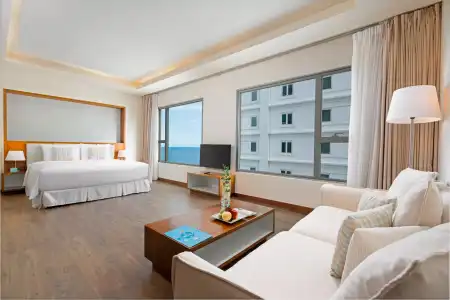 A La Carte Da Nang Beach - 67