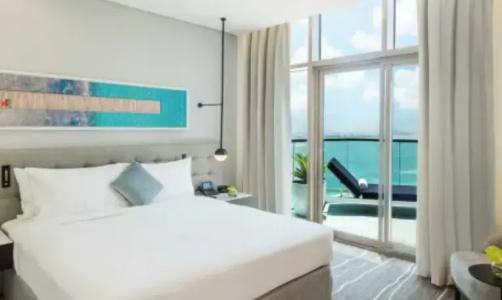 TH8 Palm Vignette Collection, Beach Resort - 77