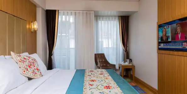 Obelisk & Suites - 61