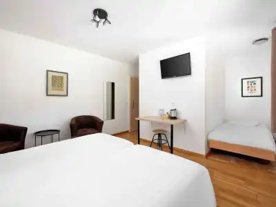 Hôtel Bon Port - 32