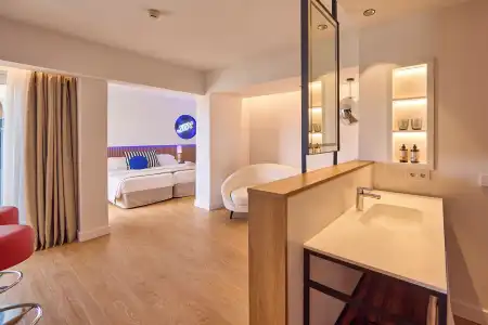 Universal Neptuno - Adults Only - 77