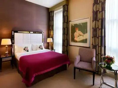 The Mandeville - 53