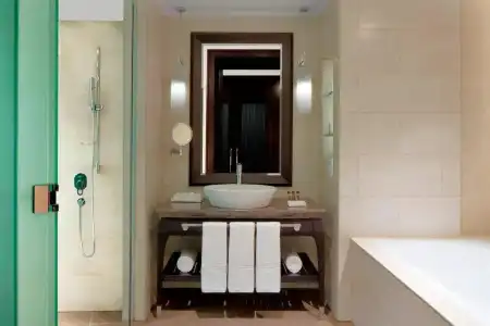 Sheraton Sharjah Beach Resort & Spa - 30