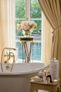 Four Seasons des Bergues Geneva - 54