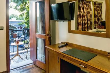 Rose Garden Suites - 27