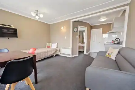 Tower Lodge Motel - 98