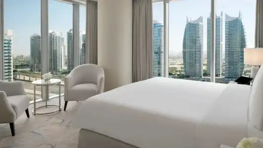 Address Marina - 70
