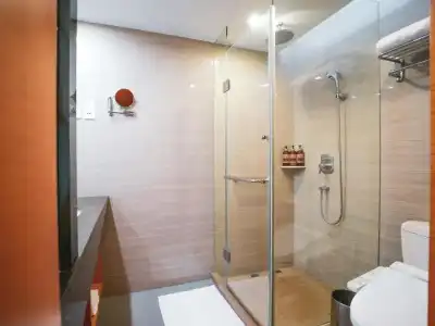 Ramada Plaza by Wyndham Shanghai Pudong Airport - 41