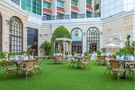 The Royal Plaza - 24