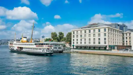 Shangri-La Bosphorus, - 42