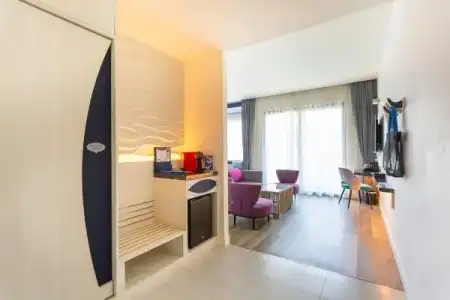 Clover Patong - 73
