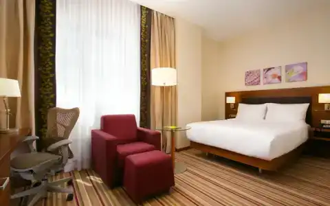 Hilton Garden Inn - 50