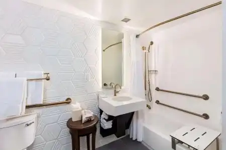 Hilton Garden Inn Los Angeles / Hollywood - 15