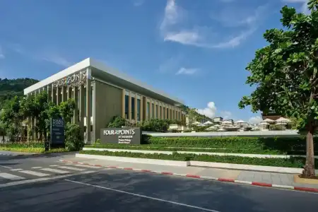 Four Points by Sheraton Phuket Patong Beach Resort - 1